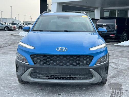 2022 Hyundai KONA SEL