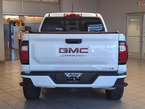 2024 GMC Canyon AT4