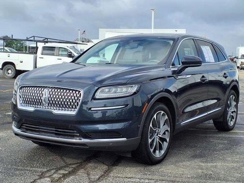 2022 Lincoln Nautilus Reserve