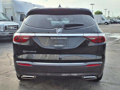 2022 Buick Enclave Essence