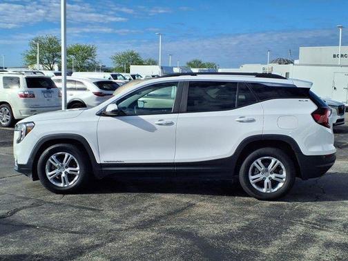 2022 GMC Terrain SLE