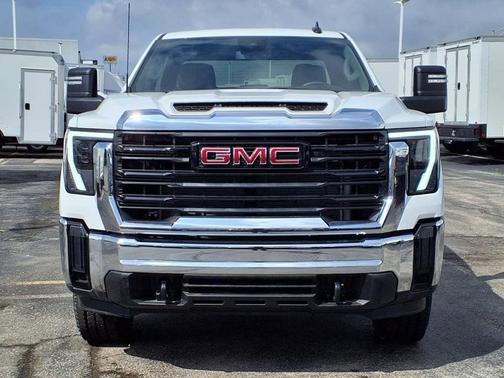 2025 GMC Sierra 2500 Pro