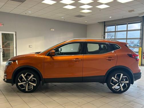 2021 Nissan Rogue Sport SL