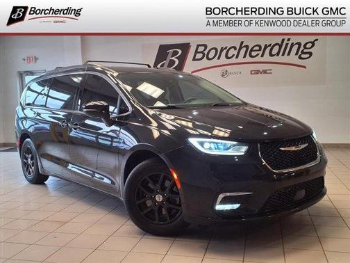 2022 Chrysler Pacifica Touring-L