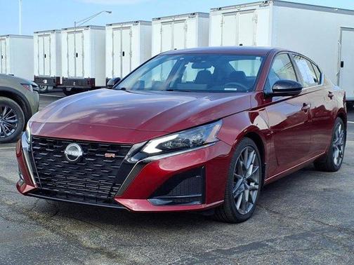 2023 Nissan Altima 2.0 SR