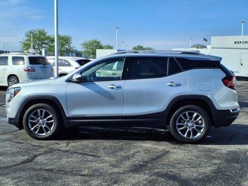 2022 GMC Terrain SLT