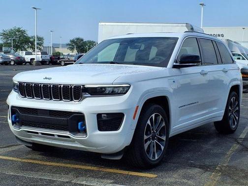 2022 Jeep Grand Cherokee 4xe Overland