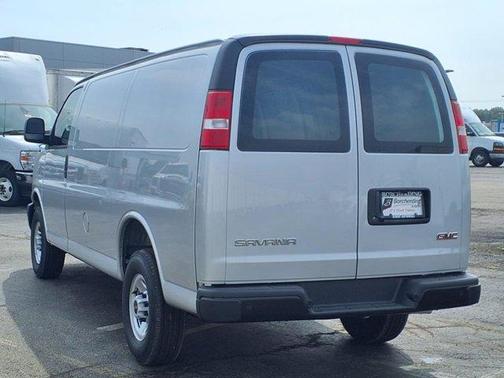 2025 GMC Savana 3500 Work Van