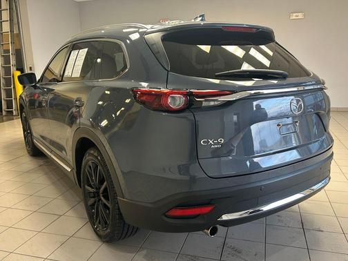 2023 Mazda CX-9 Carbon Edition