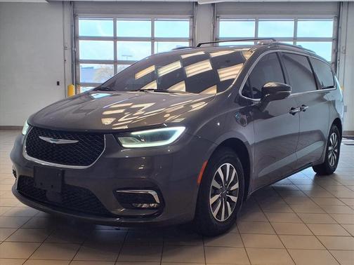 2021 Chrysler Pacifica Hybrid Touring L