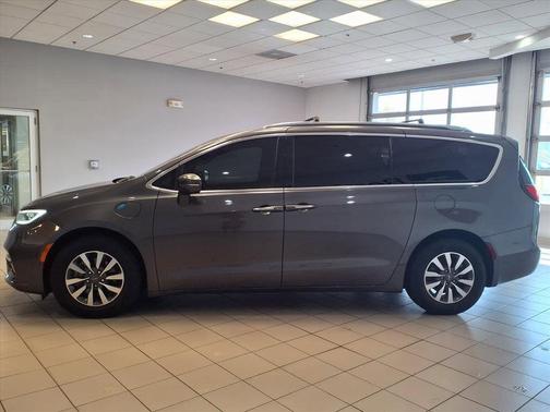 2021 Chrysler Pacifica Hybrid Touring L