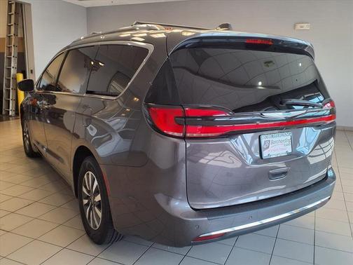2021 Chrysler Pacifica Hybrid Touring L