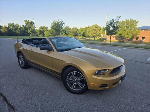 2010 Ford Mustang Base