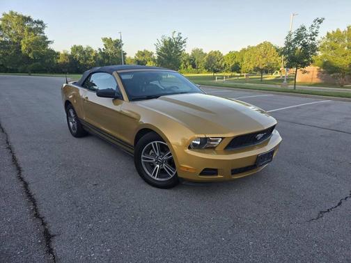 2010 Ford Mustang Base