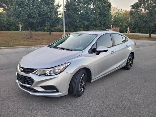 2018 Chevrolet Cruze LS