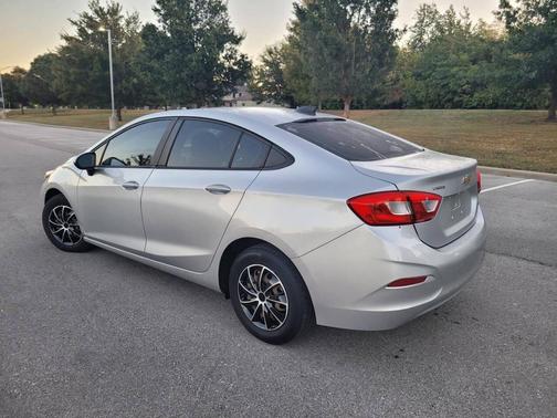 2018 Chevrolet Cruze LS