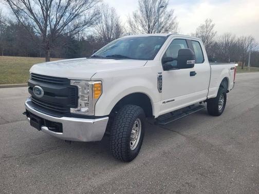 Oxford White 2017 Ford F-350 XL