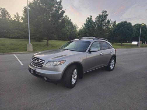 2004 INFINITI FX35 Base