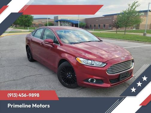 Burgundy 2016 Ford Fusion SE