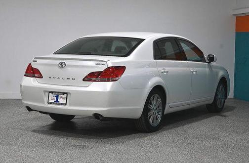 2005 Toyota Avalon Limited