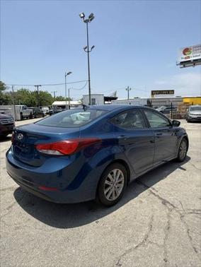 2014 Hyundai ELANTRA SE