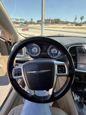 2011 Chrysler 300 Limited