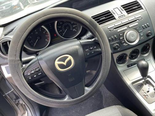 2011 Mazda Mazda3 i Touring