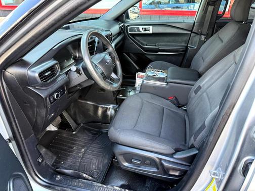 2023 Ford Utility Police Interceptor Base