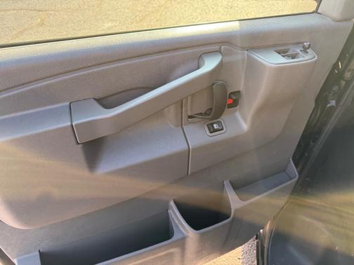 2019 Chevrolet Express 3500 LS