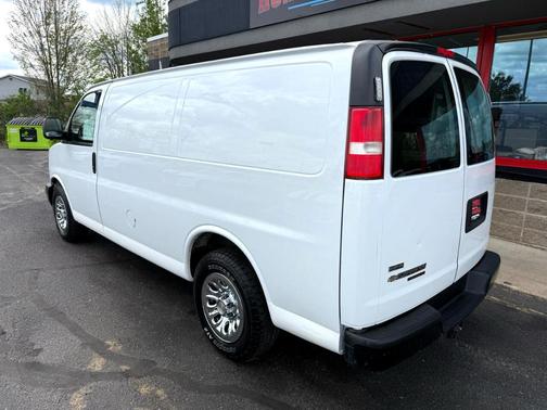 2011 Chevrolet Express 1500 Work Van