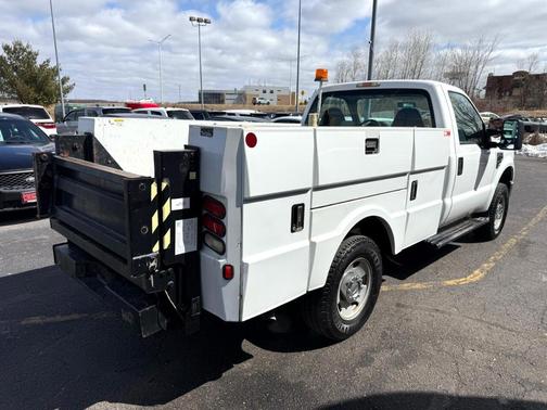2008 Ford F-350 XL