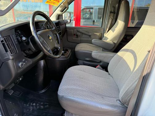 2021 Chevrolet Express 3500 LS