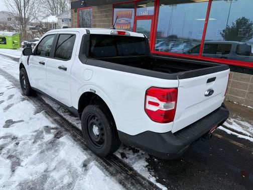 2022 Ford Maverick XL