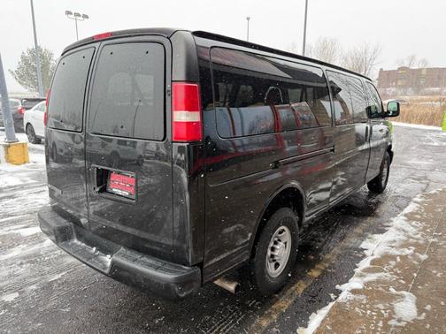 2018 Chevrolet Express 3500 LS