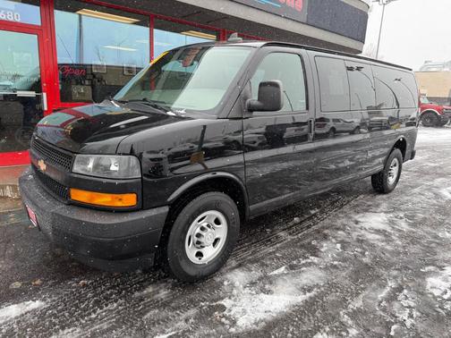 2018 Chevrolet Express 3500 LS