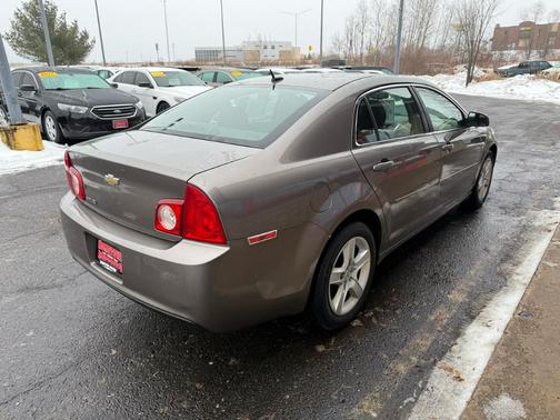 2011 Chevrolet Malibu LS