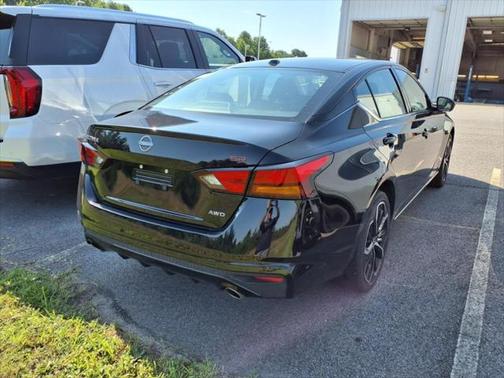 2024 Nissan Altima SR Intelligent AWD