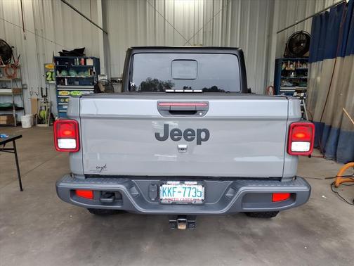 2023 Jeep Gladiator Sport S