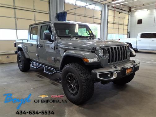 2023 Jeep Gladiator Sport S