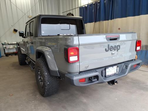 2023 Jeep Gladiator Sport S