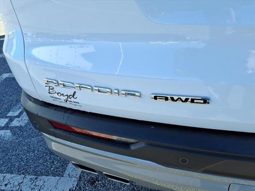 2025 GMC Acadia AWD Elevation