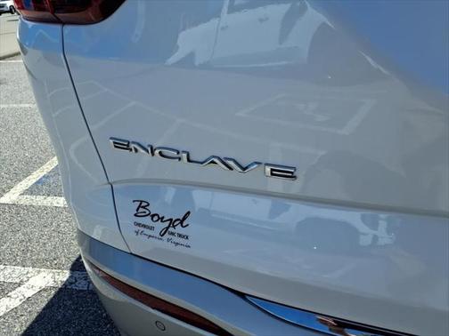 2022 Buick Enclave Essence