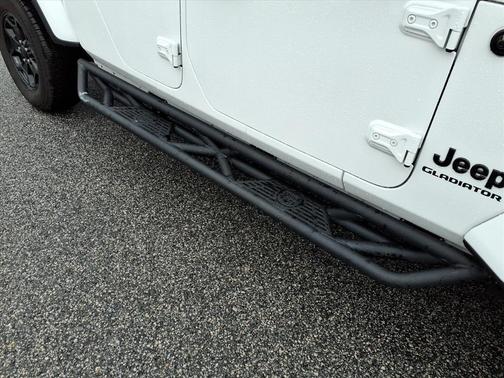 2022 Jeep Gladiator Willys 4x4