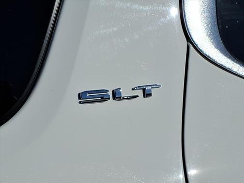 2023 GMC Acadia FWD SLT