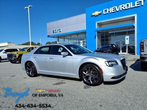 2023 Chrysler 300 S
