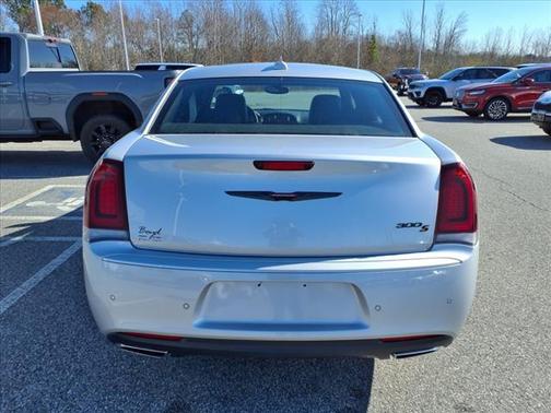 2023 Chrysler 300 S