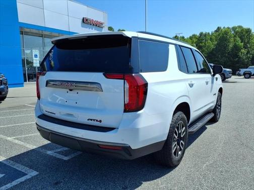 2023 GMC Yukon 4WD AT4