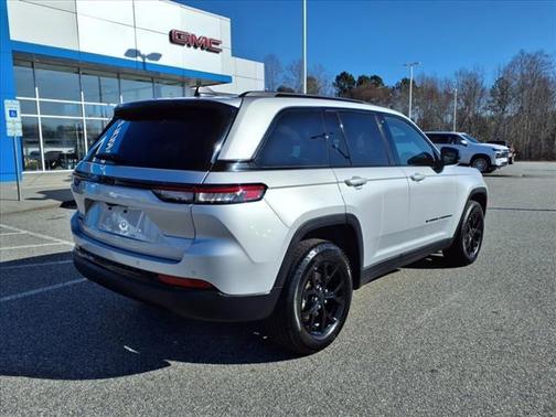 2024 Jeep Grand Cherokee Altitude
