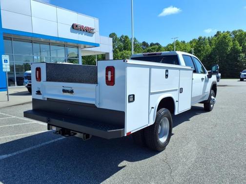 2025 GMC Sierra 3500 Base