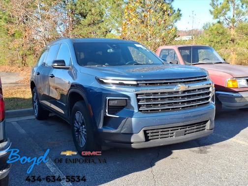 2025 Chevrolet Traverse LT